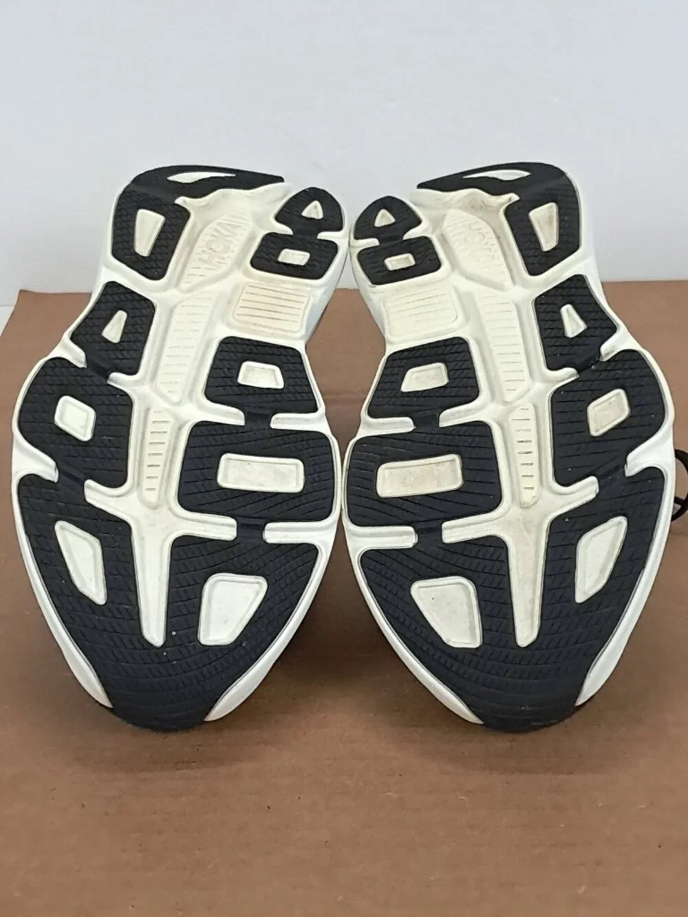 Hoka Bondi 9 Shoes Men 8.5 D Black White Athletic Running Sneakers 1162011 BWHT